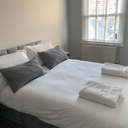 Beachside Apartment In The Centre Of Town Ньюки Экстерьер фото